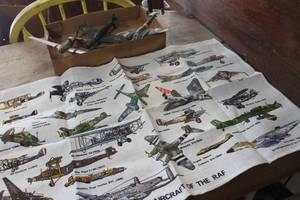 lot 4814 image: Model Airplanes and Irish Linen 18 x28