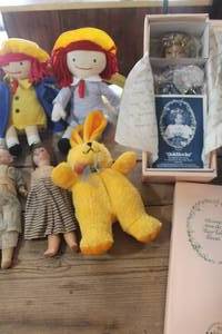 lot 4819 image: NIB Edwin M. Knowles Goldilocks Doll & More