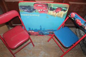 lot 4852 image: Childs Cars Folding Table & Chairs