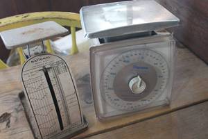 lot 4861 image: Vintage Scales