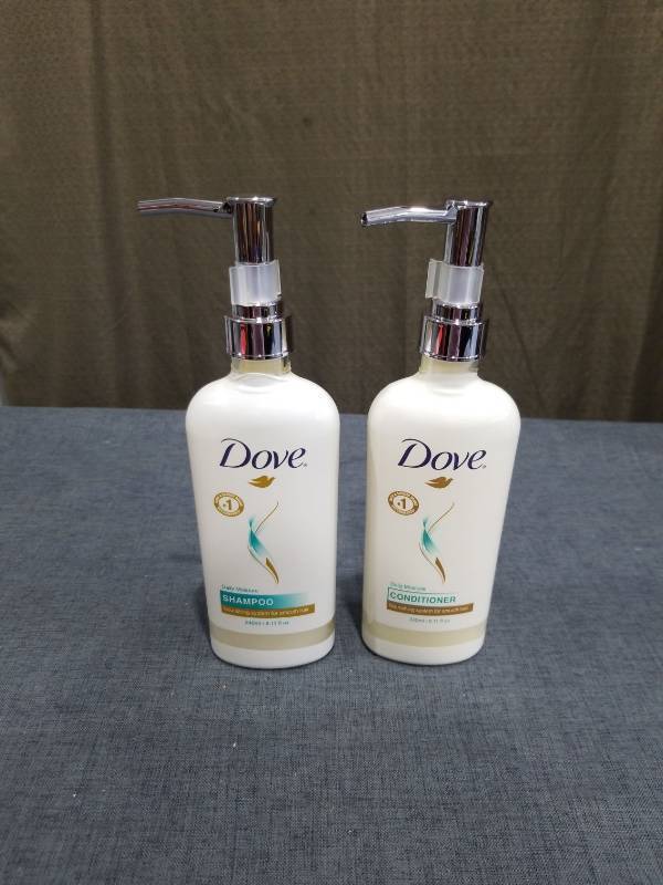 lot 1843 image: Dove Daily Moisture Shampoo and Conditioner Set 250ml 8.11 fl oz