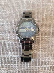 lot 4 image: Seattle Seahawks NFL Team Logo Watch with Metal Band