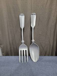 lot 657 image: Large Decorative Fork and Spoon Wall Art Set 2 Pieces