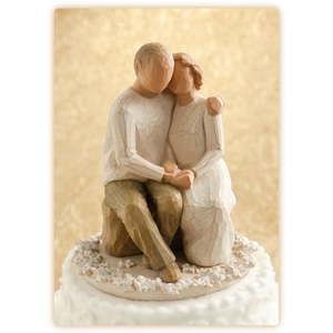 lot 662 image: Willow Tree Anniversary Cake Topper Figurine by Susan Lordi Love Endures 26453