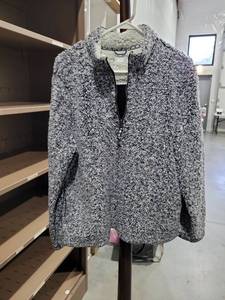 lot 704 image: Lime and Blu Textured Half-Zip Jacket XL (16-18) Made in Jordan