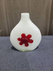 lot 728 image: White Glass Vase with Red Applied Flower Accent