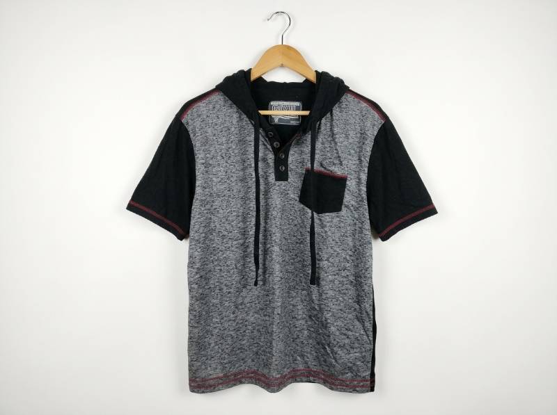 lot 25702 image: Civil Sektor Short Sleeve Hooded Shirt Large