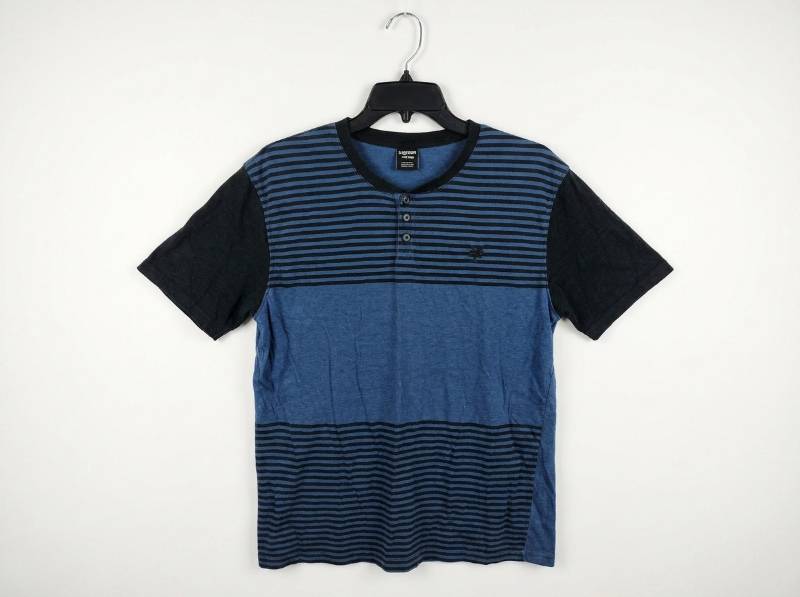 lot 25743 image: Zoo York Blue Color Vlock T-Shirt - XL