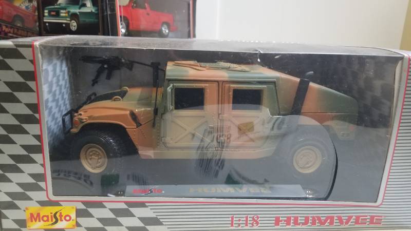 maisto humvee 1 18