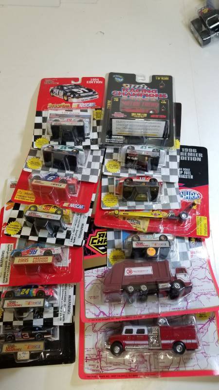 lot 1730 image: 1 Lot  14 items  Race Champions and Road Champs   See Pix  NIB
