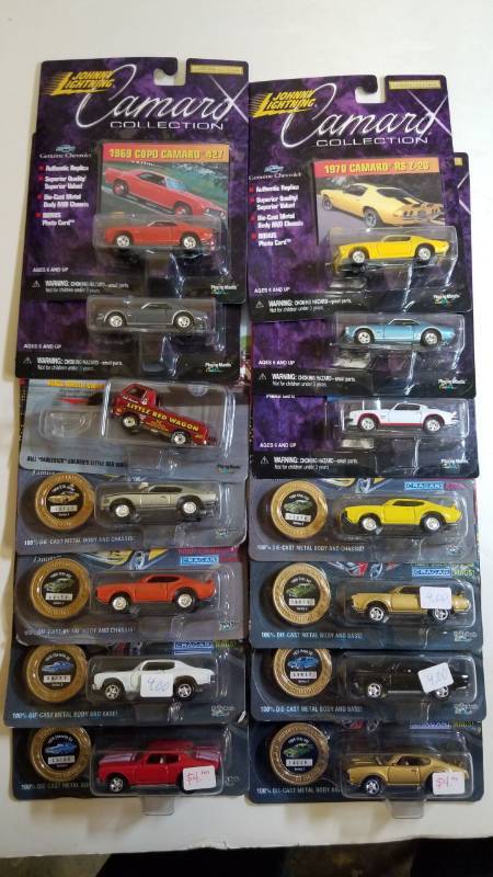 lot 1737 image: 1 Lot  14 items  Johnny Lighting Toys  See Pix  NIB