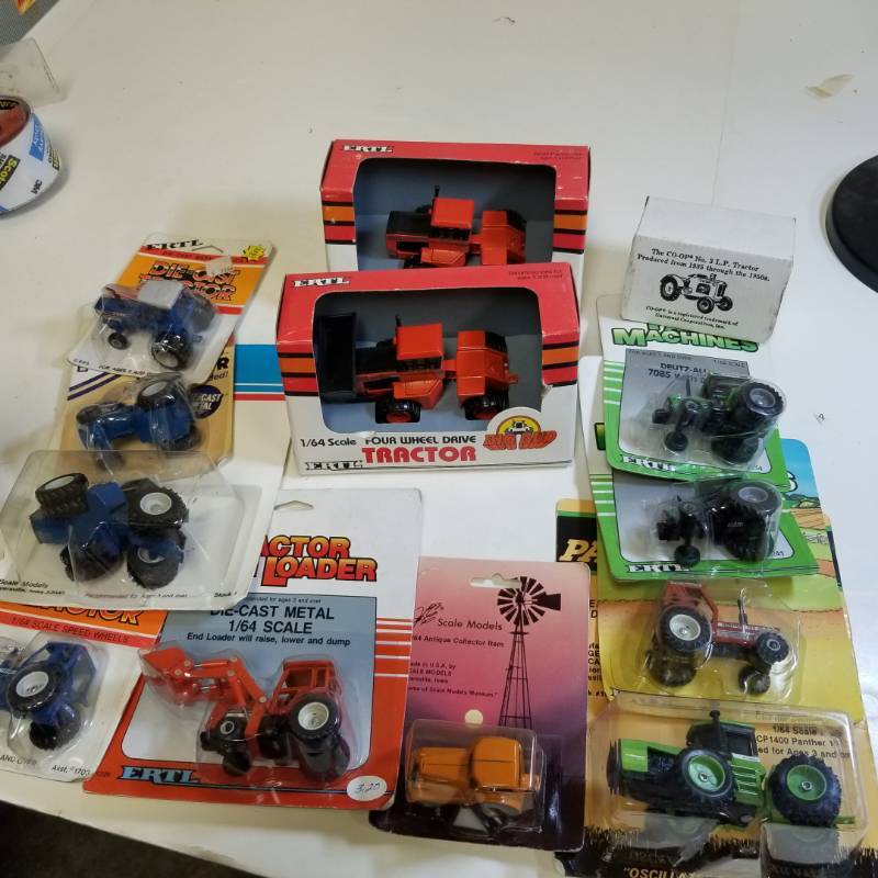 lot 1685 image: 1 lot  ERTL  164  12 Tractors  1 Truck  See Pix  NIB