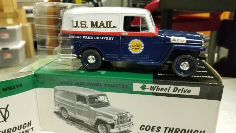 lot 1784 image: Liberty SpecCast 1953 USPS Jeep Panel Delivery Bank #29003125 scaleNIB