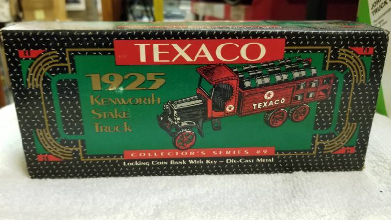 lot 1786 image: ERTL 1925 Kenworth Texaco Stake Bank TruckCollector Series #9#9385 NIB