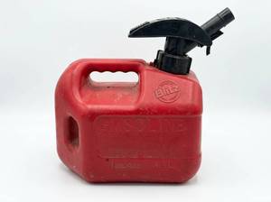 lot 64190 image: Blitz Gas Fuel Can 1 Gallon 4 Oz Self-Venting