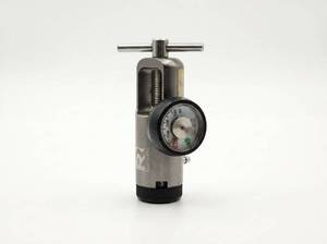 lot 64204 image: Responsive Respiratory Oxygen Regulator 8Lmin 50 PSI