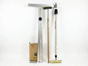 lot 64236 image: Hand Tool Set with Measuring squares and Handles