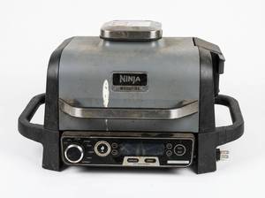 lot 64240 image: Ninja Woodfire Pro Outdoor Electric Grill