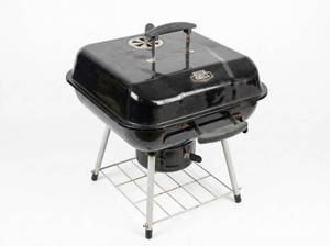 lot 64248 image: Expert Grill Charcoal BBQ Grill w Cover