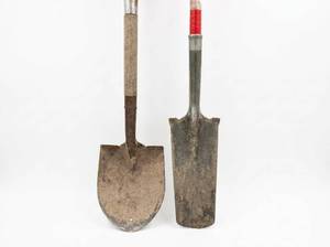 lot 64260 image: Shovel Set 2-Piece Round Point Square Point