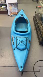 lot 2 image: Sun Dolphin Aruba 10 Kayak