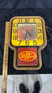 lot 12 image: Dr Pepper New Motion Clock FRG #CK-9