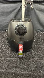 lot 21 image: Chefman Air Fryer Model RJ38-V2-DC35 120V 1200W