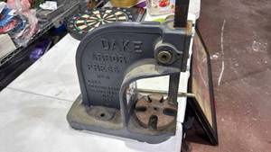 lot 28 image: Dake Arbor Press Model No. 0