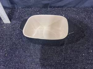 lot 61 image: Rectangular Stoneware BakingCasserole Dish with Lid&nbsp