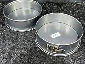lot 160 image: Springform Cake Pans 2-Piece Set with Latch Closures