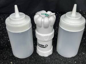 lot 161 image: Garlic Master Garlic Mincer with 2 Squeeze Bottles