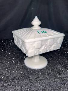 lot 170 image: White Pedestal Dish with Lid and Decorative Relief Pattern