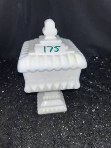 lot 175 image: White Pedestal Compote Dish with Lid