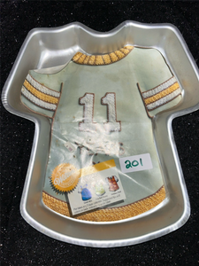 lot 201 image: Wilton Football Jersey-Shaped Cake Pan  #11
