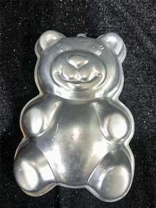 lot 218 image: Gummy Bear Mold Clear Plastic Teddy Bear Shape
