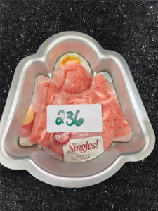 lot 236 image: Wilton Singles Angel Personal Size Cake Pan