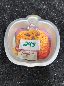 lot 245 image: Wilton Singles Jack-O-Lantern Pumpkin Cake Pan