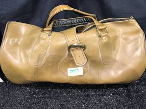 lot 257 image: Tan Leather Handbag with Stitched Details and Dual Handles