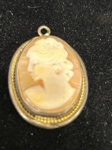 lot 277 image: Cameo Pendant Oval Profile marked .800