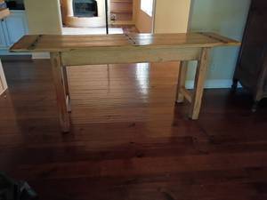 lot 1030 image: Wooden Table.  29 x 70 x 20