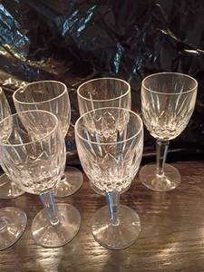 lot 1039 image: 8 Waterford Wine Glasses