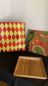 lot 1149 image: Decorative wall decor and glass decor  with Wood Serving Tray
