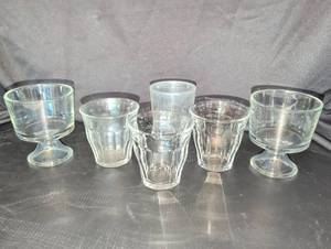 lot 1216 image: Glass Drinkware Set 7 Pieces Mixed Styles