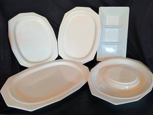 lot 1228 image: Pfaltzgraff dishes and one divided server