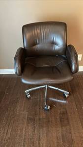 lot 1328 image: Brown Office Chair with Padded Armrests and Chrome Base