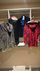 lot 1432 image: Womens  Clothing Lot 4 Pieces Assorted Styles M