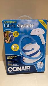 lot 1456 image: Conair Compact Fabric Steamer 1000 Watt
