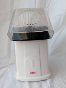 lot 2007 image: Salton Popcorn Popper