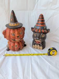 lot 2019 image: Halloween Figurines 2-Piece set ceramic