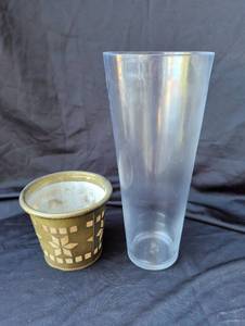 lot 2022 image: 12 inch Vase and small planter